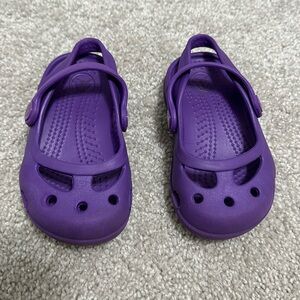 Mary Jane Toddler Crocs - Purple
